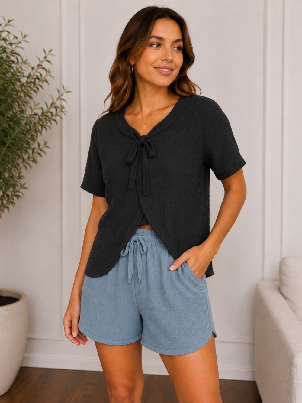 NWT Sweetkama Women’s Black Tie-Front Short Sleeve Top, size Large